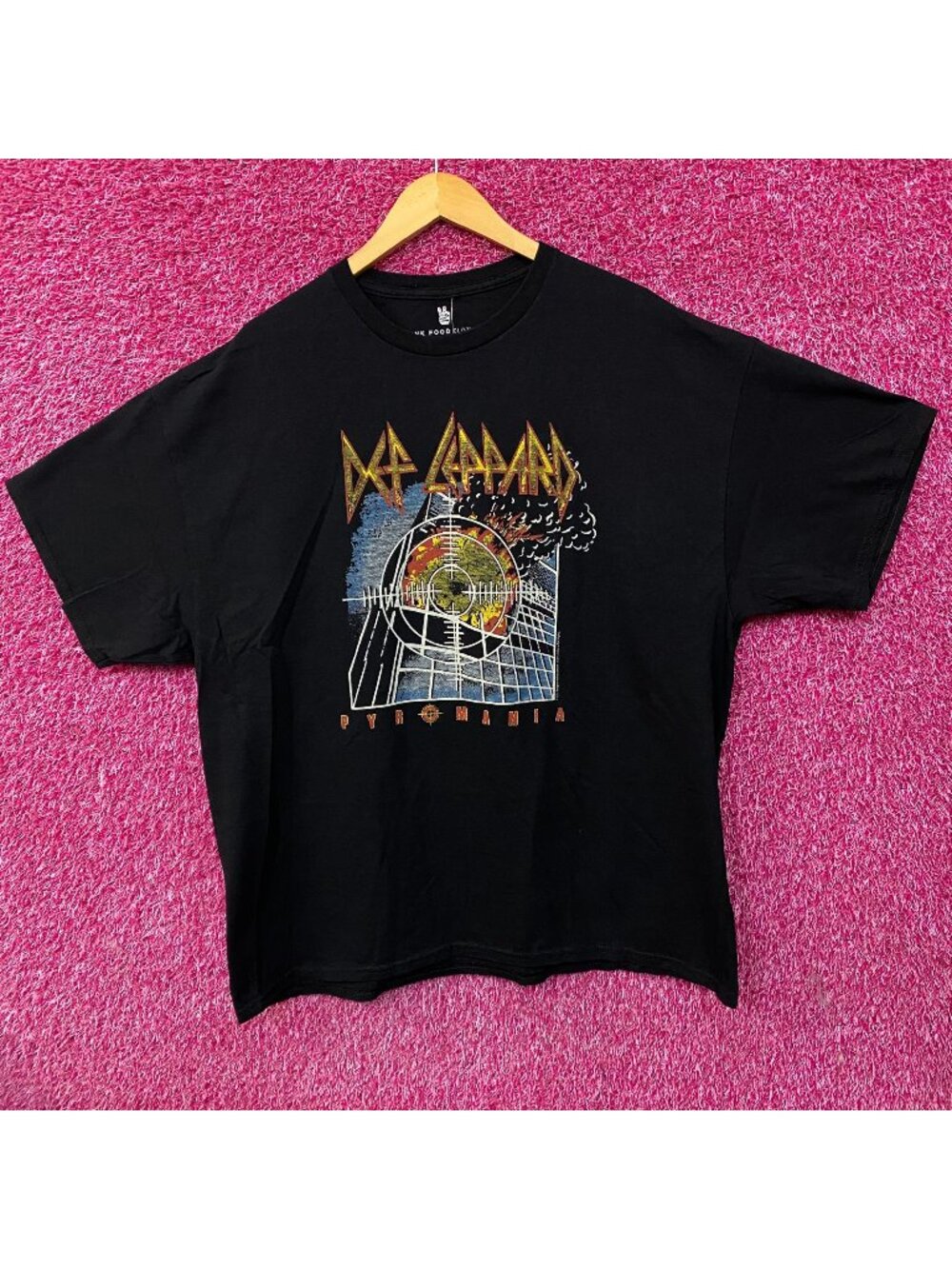 Def Leppard Pyromania Album Cover T-Shirt XL